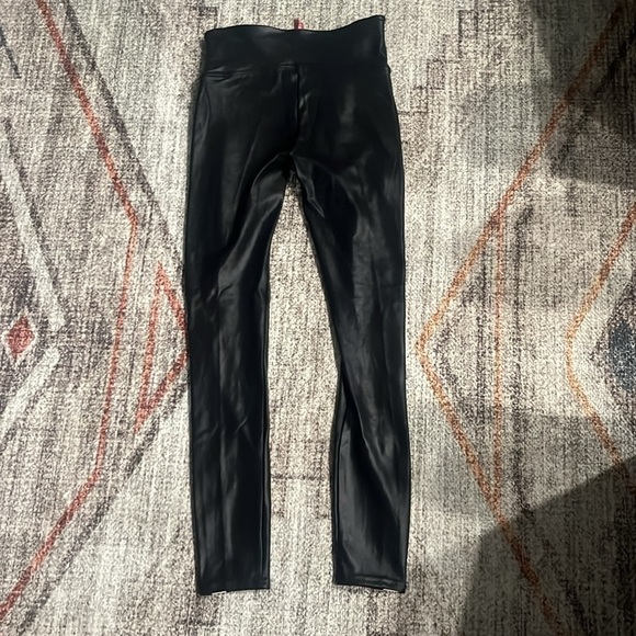NWT Spanx Faux Leather Legging XS - Picture 5 of 8